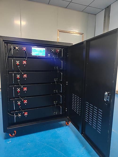 家庭儲能新利器 XTL 51.2V/300Ah磷酸鐵鋰電池4U機箱——15kWh家庭蓄電池供電全面解析